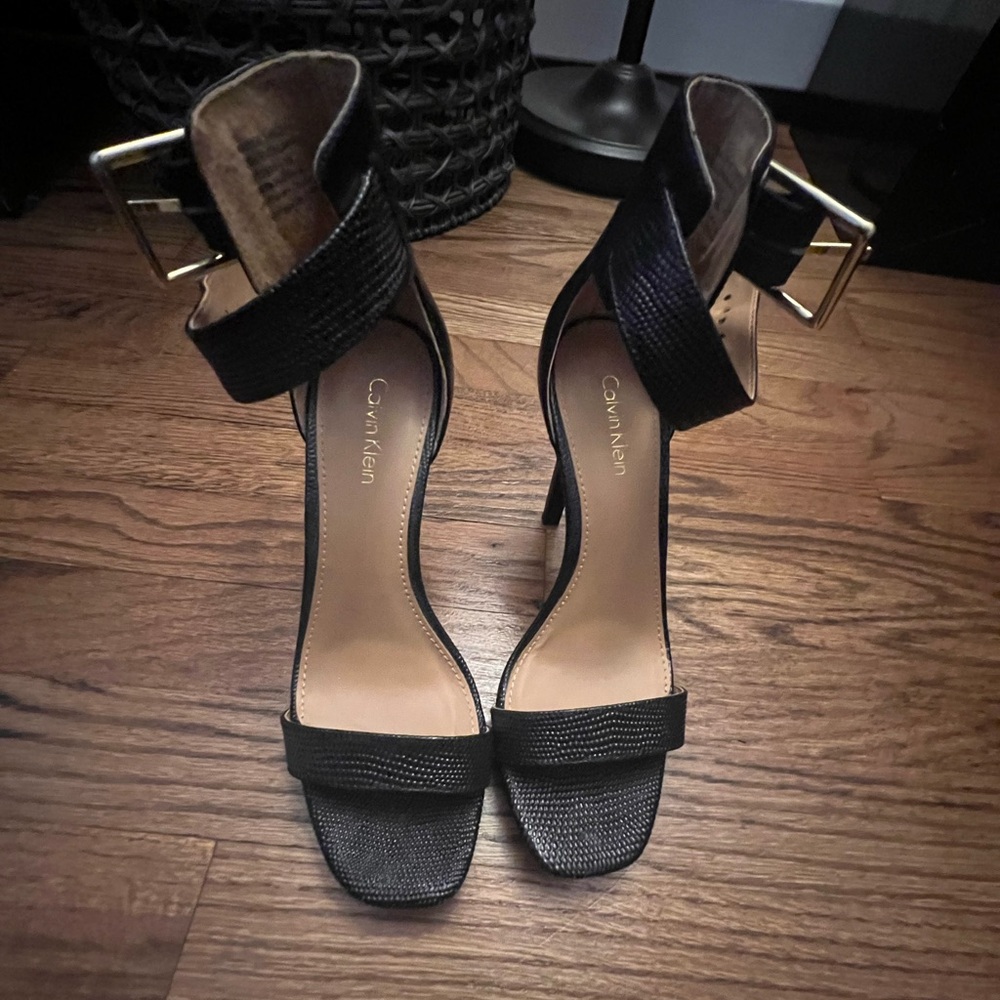 Calvin Klein pumps
